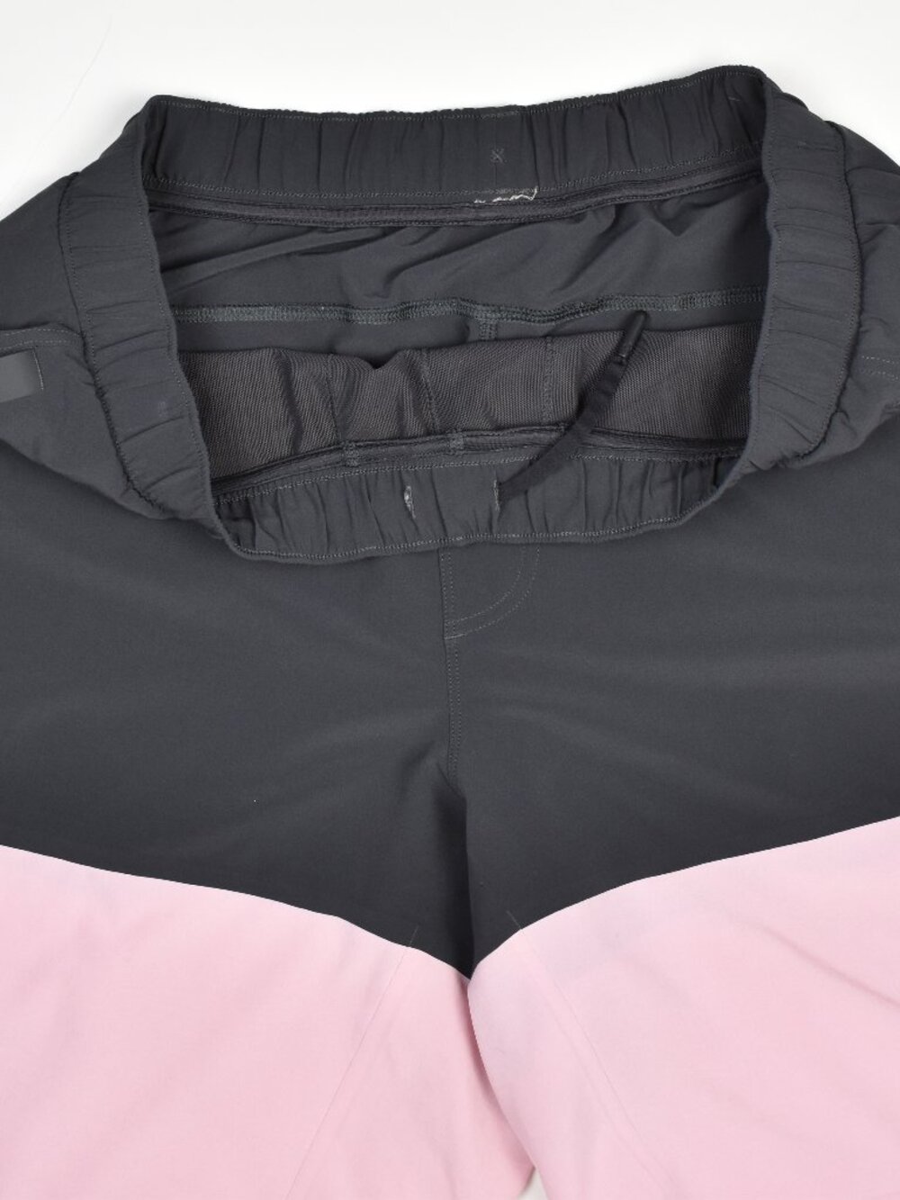 Lululemon Light As Air Color Block Athletic Shorts - L - Picture 4 of 6